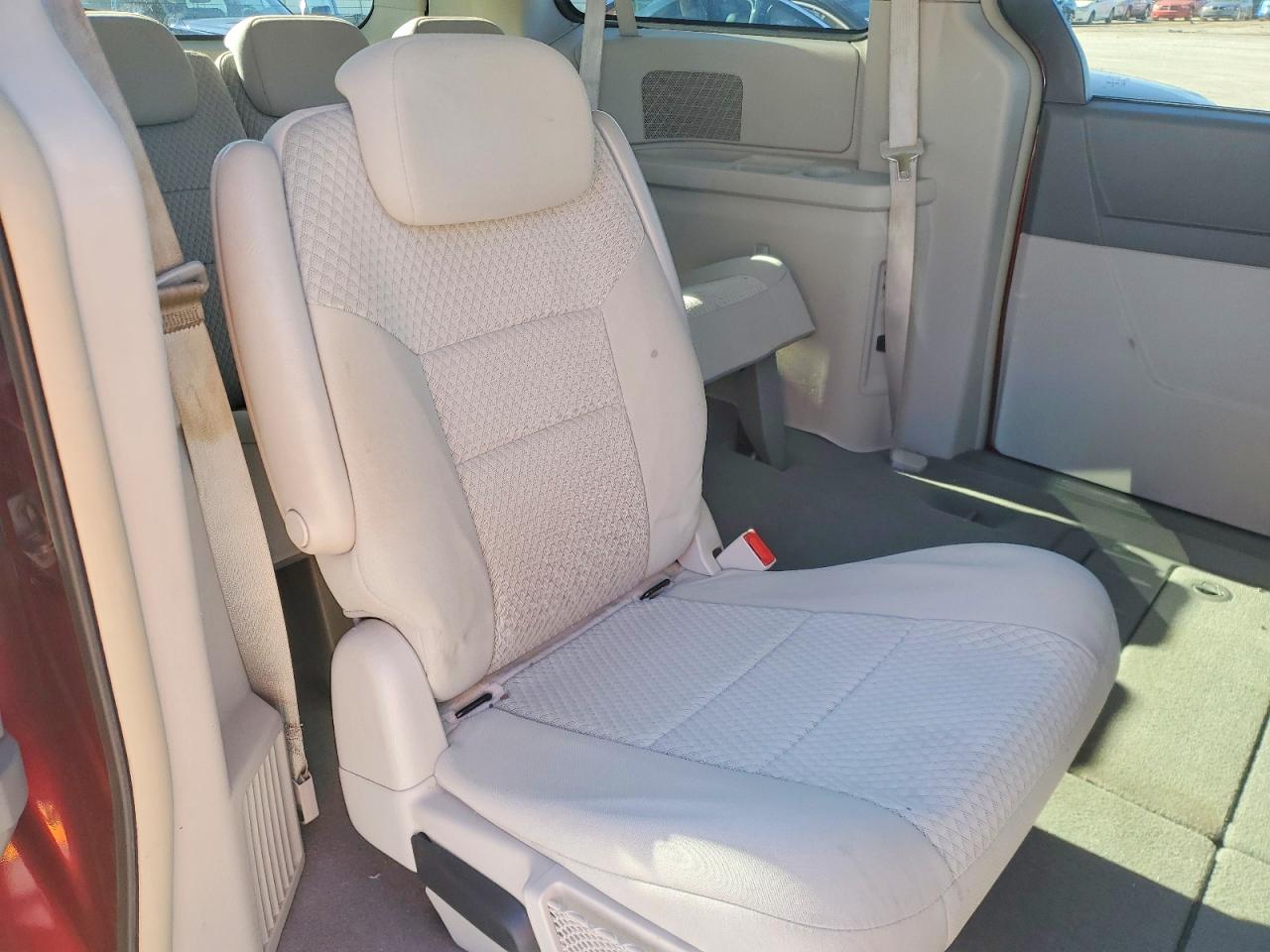 2010 DODGE GRAND CARAVAN CREW photo 11