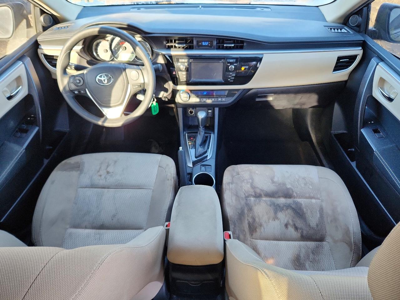 2015 TOYOTA COROLLA L photo 8