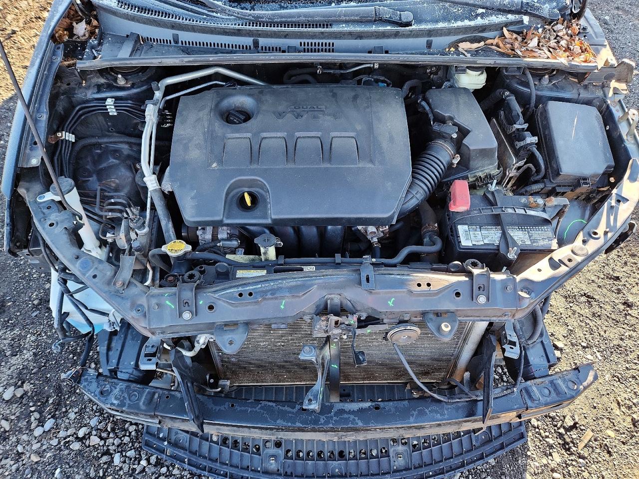 2015 TOYOTA COROLLA L photo 11
