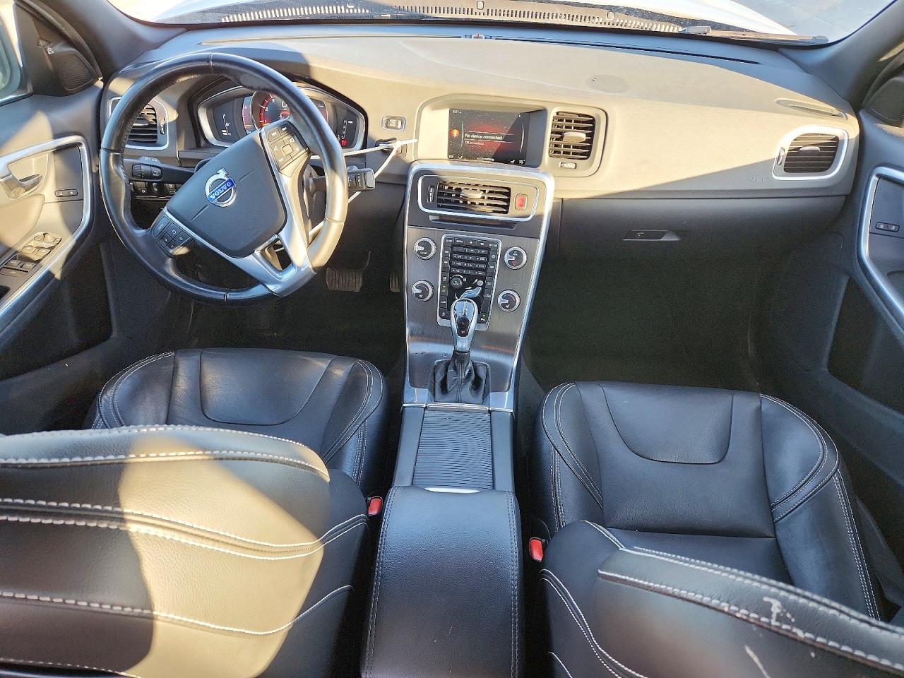 2016 VOLVO S60 PREMIER photo 8