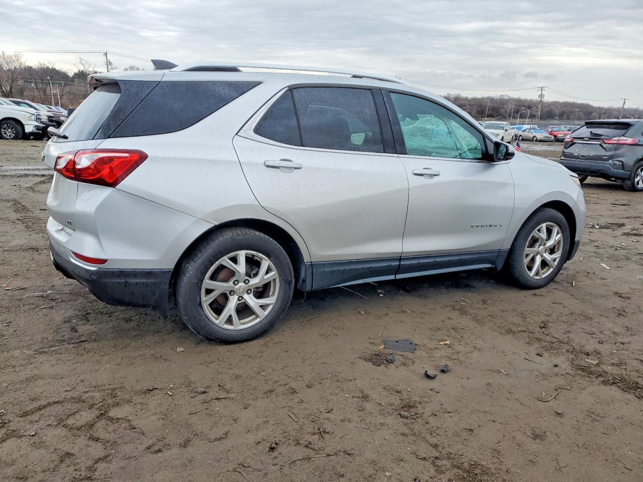 2019 CHEVROLET EQUINOX LT photo 3