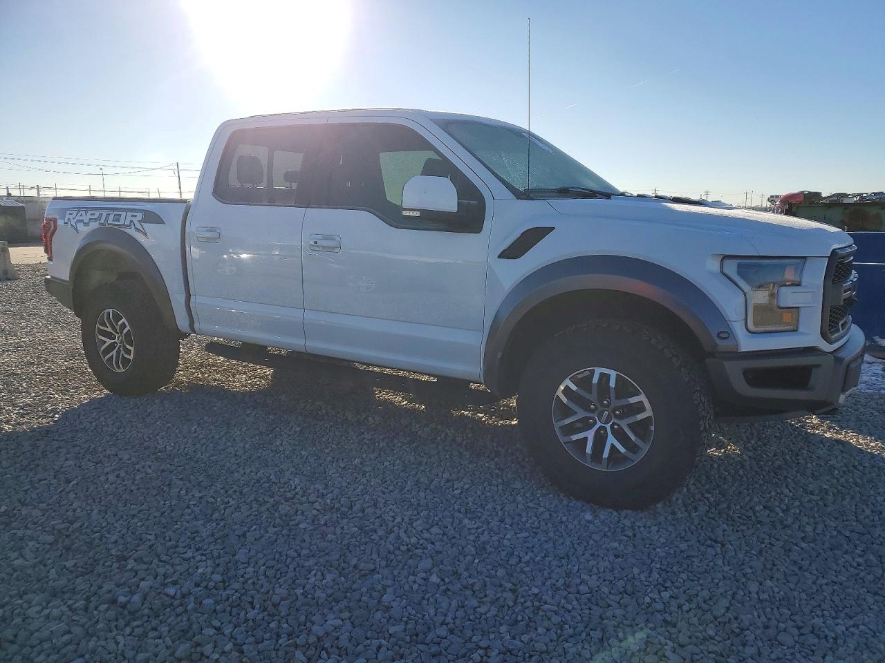 2018 FORD F150 RAPTOR photo 4