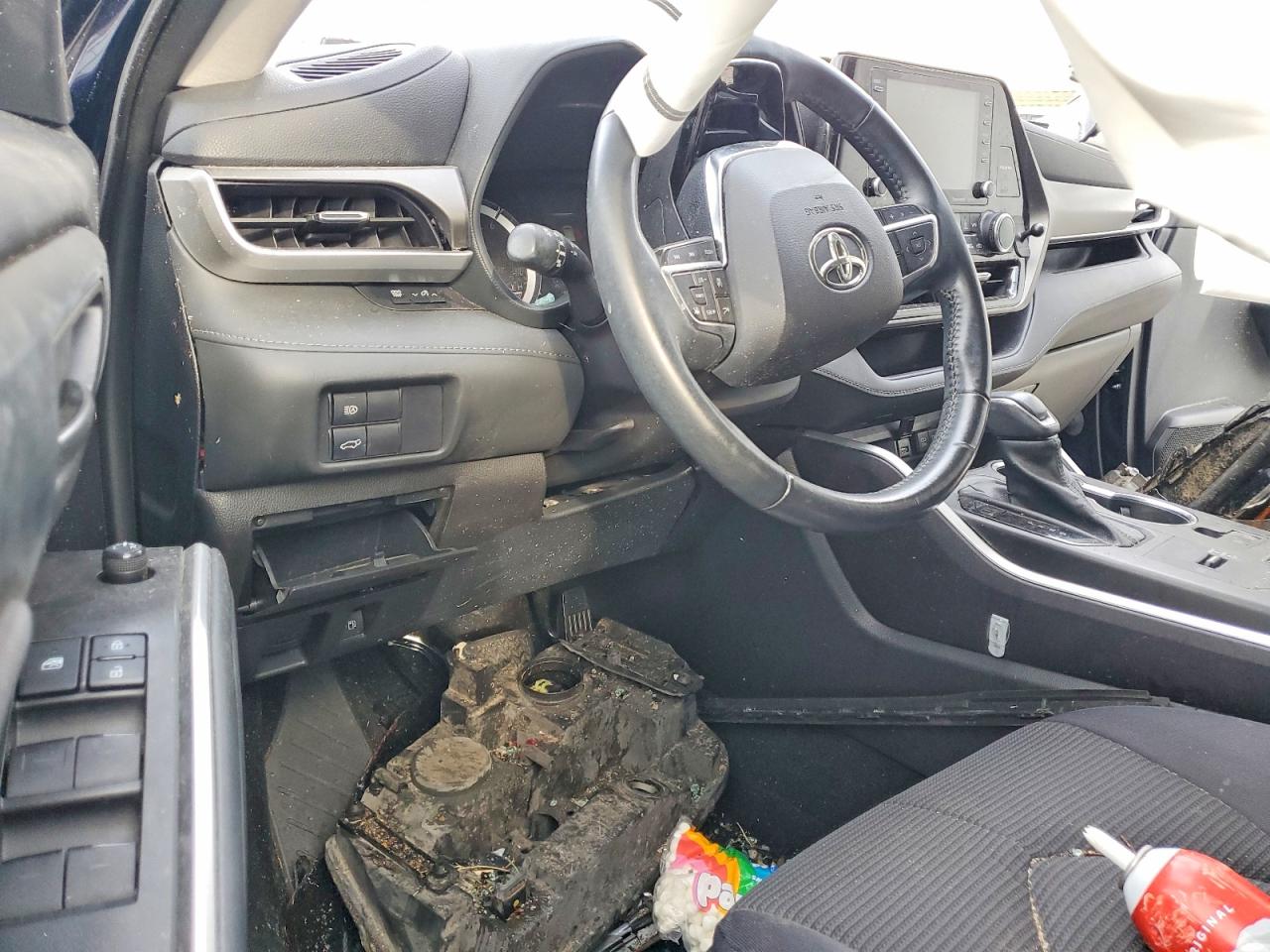 2021 TOYOTA HIGHLANDER L photo 8