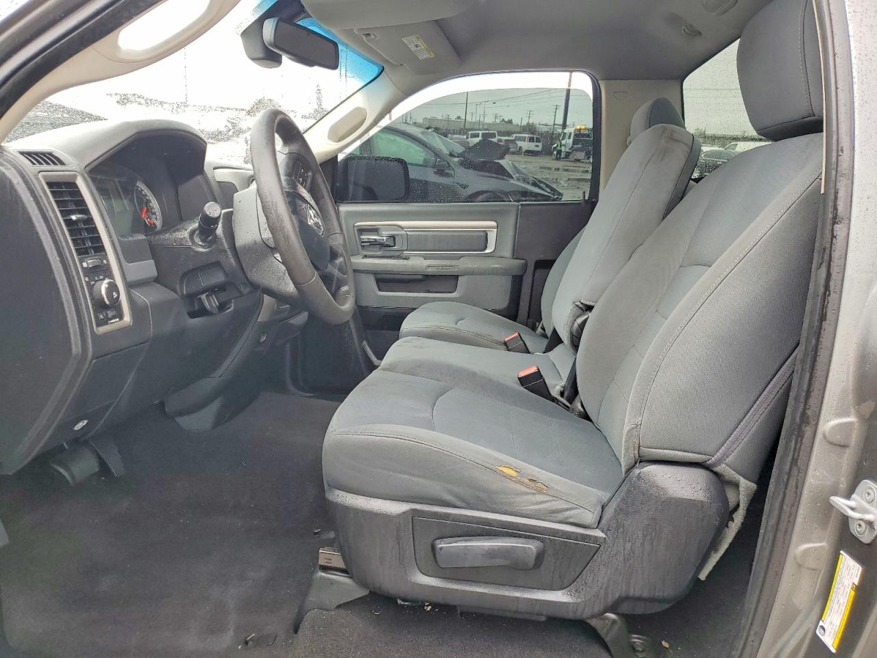2013 RAM 1500 ST photo 7