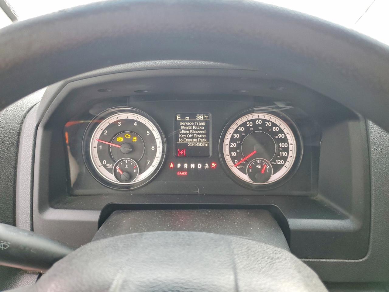 2014 RAM 1500 ST photo 9
