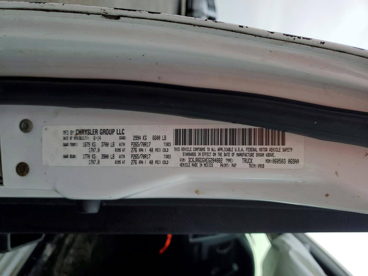 2014 RAM 1500 ST photo 12