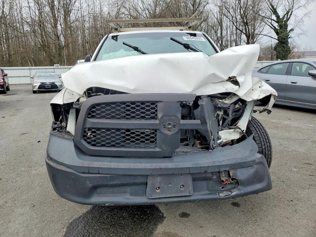 2014 RAM 1500 ST photo 5