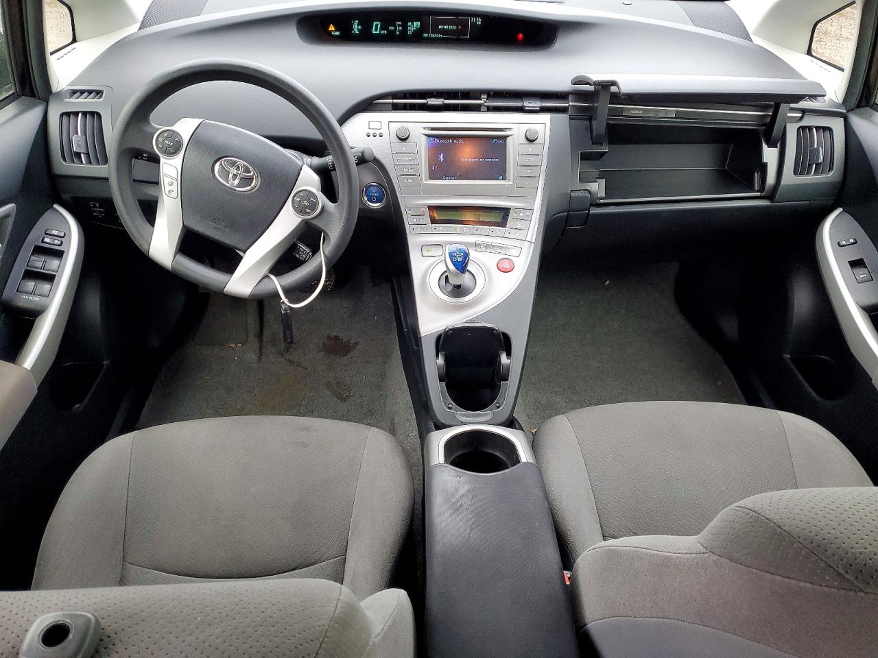 2014 TOYOTA PRIUS photo 15