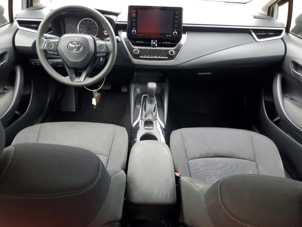 2022 TOYOTA COROLLA LE photo 8