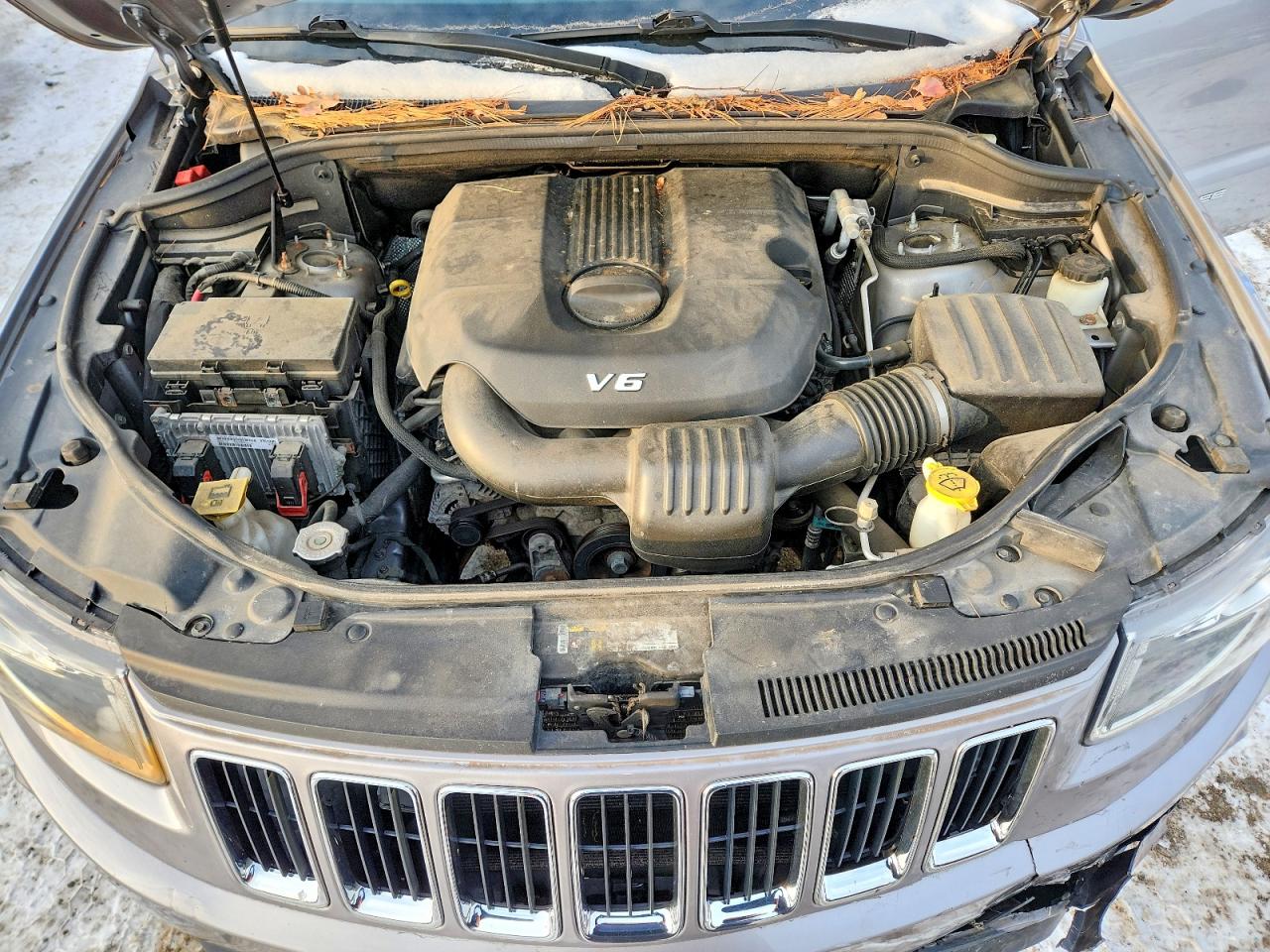 2015 JEEP GRAND CHEROKEE LAREDO photo 12