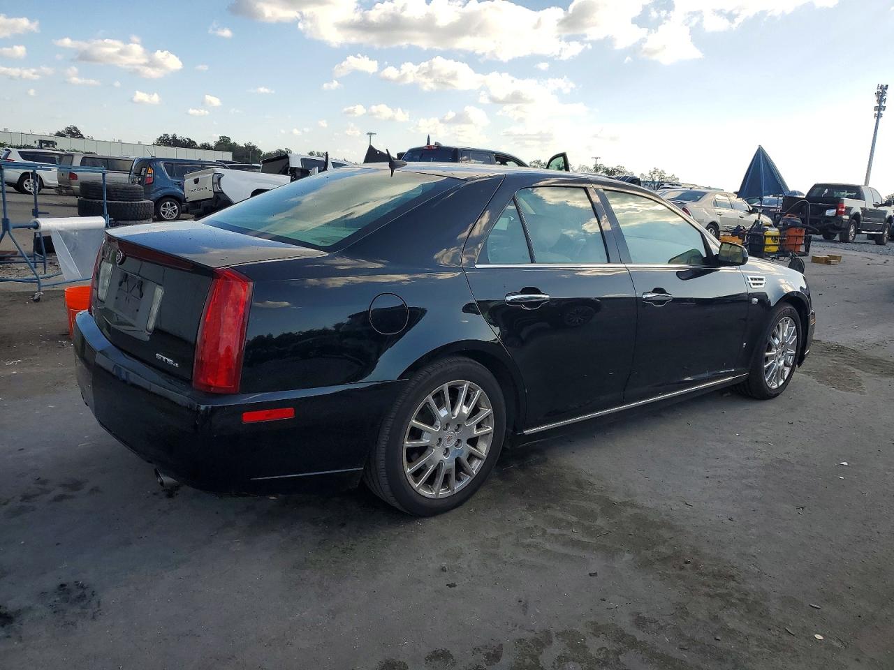 2008 CADILLAC STS photo 3