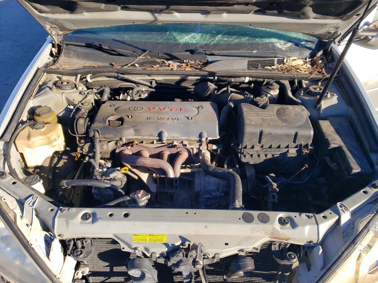 2004 TOYOTA CAMRY LE photo 31