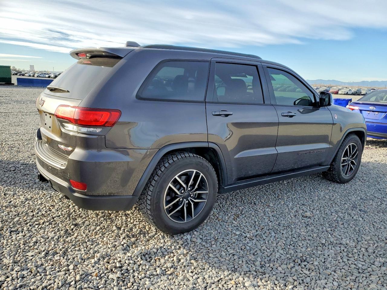 2020 JEEP GRAND CHEROKEE TRAILHAWK photo 3