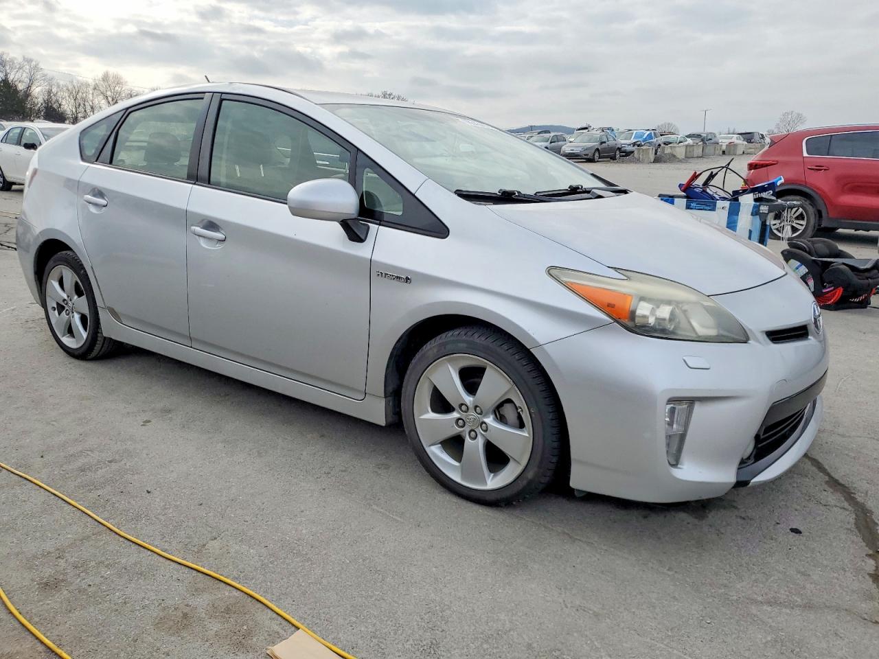 2012 TOYOTA PRIUS photo 4