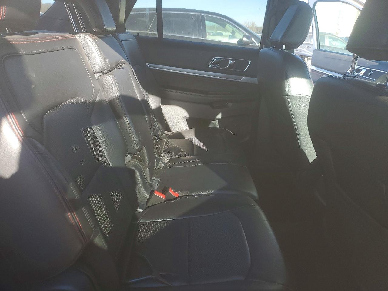 2018 FORD EXPLORER SPORT photo 11