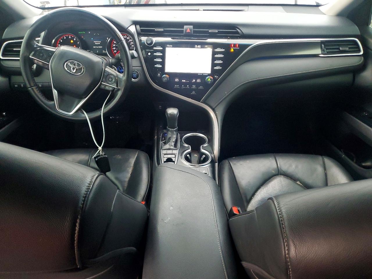 2018 TOYOTA CAMRY XSE photo 8
