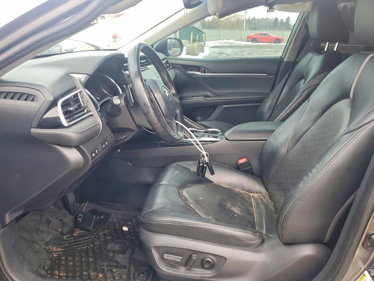 2018 TOYOTA CAMRY XSE photo 7