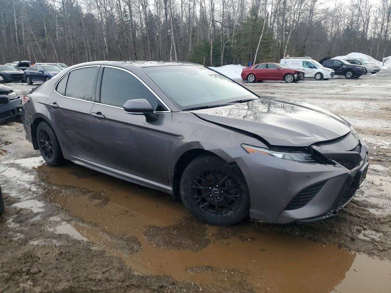2018 TOYOTA CAMRY XSE photo 4