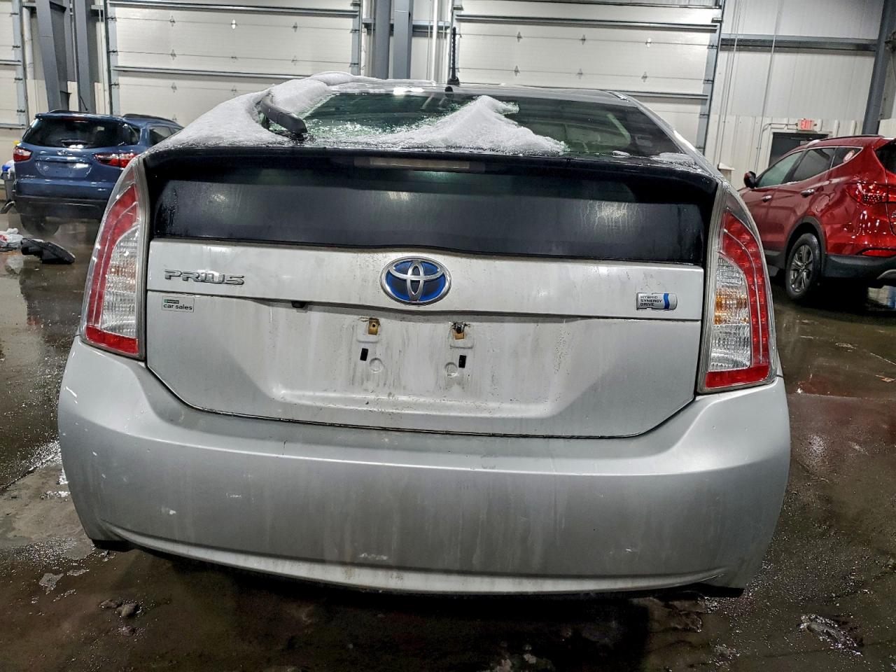 2015 TOYOTA PRIUS photo 6