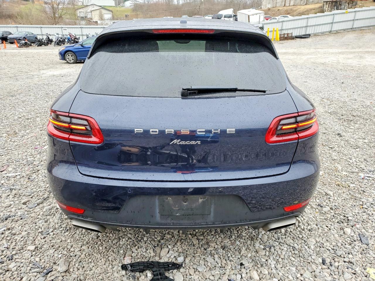 2018 PORSCHE MACAN photo 6