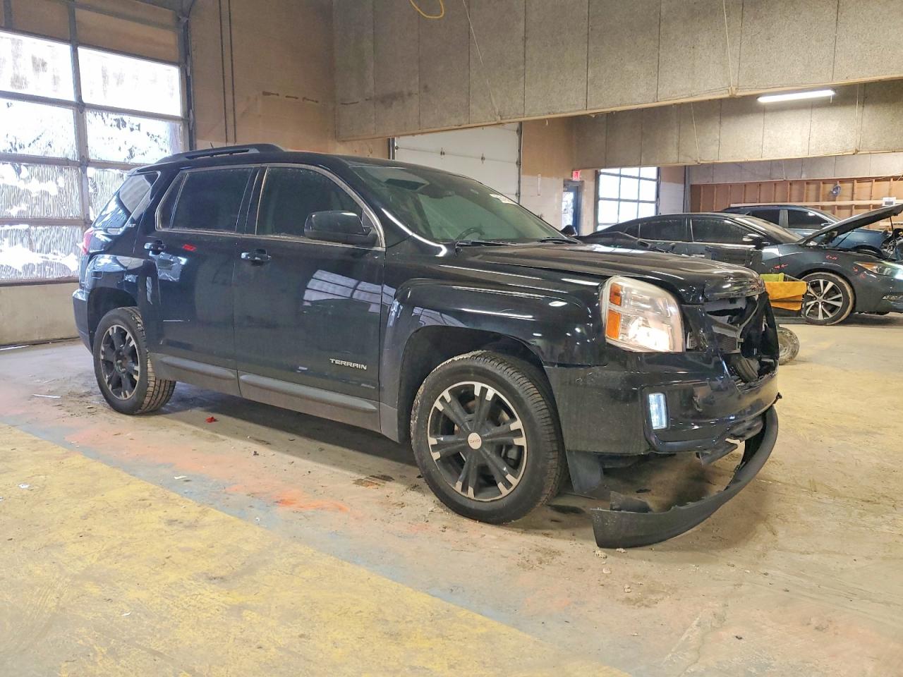 2017 GMC TERRAIN SLT photo 4
