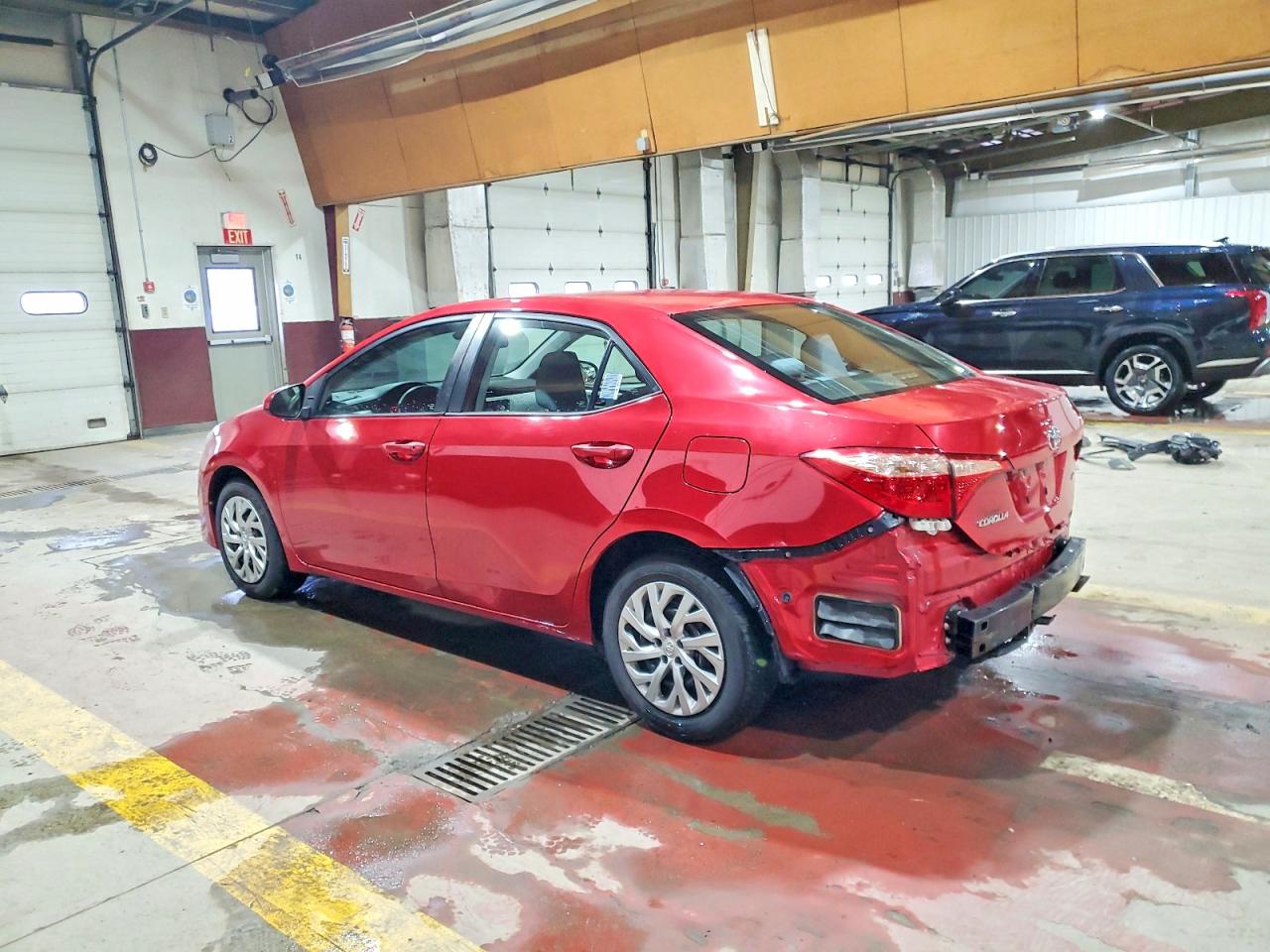 2018 TOYOTA COROLLA L photo 3