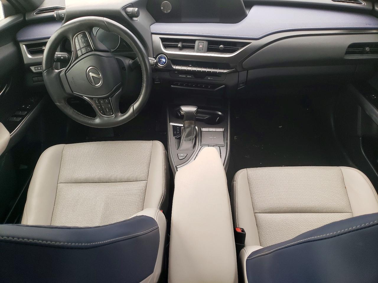 2020 LEXUS UX 250H photo 15