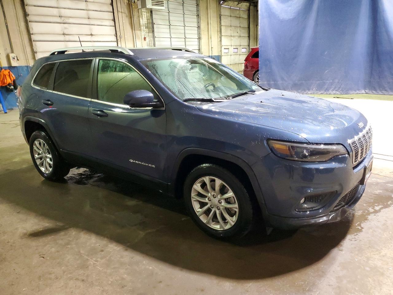 2019 JEEP CHEROKEE LATITUDE photo 4