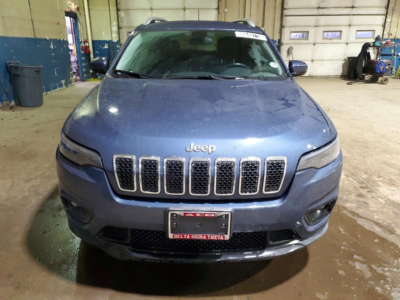 2019 JEEP CHEROKEE LATITUDE photo 5