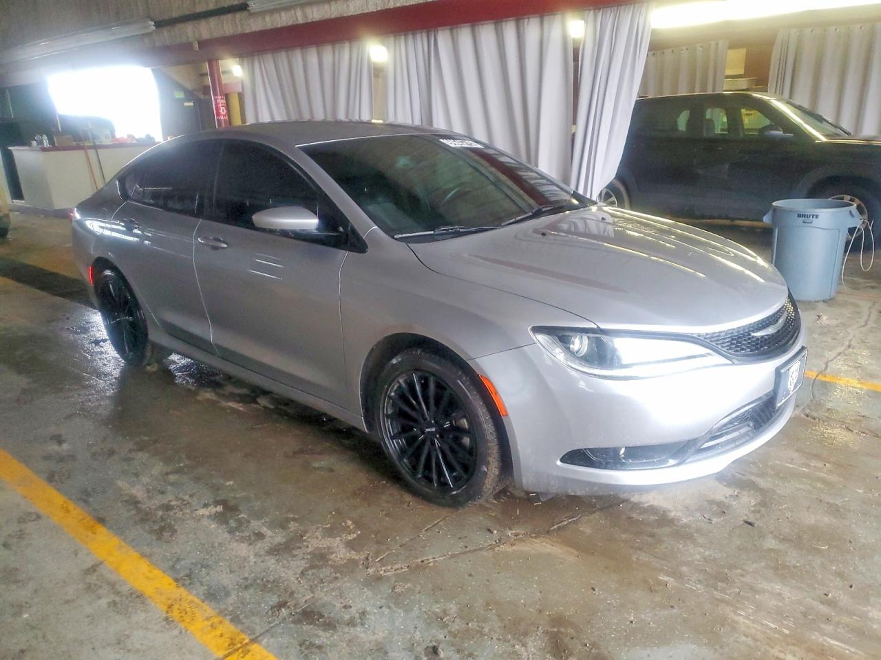 2016 CHRYSLER 200 S photo 4