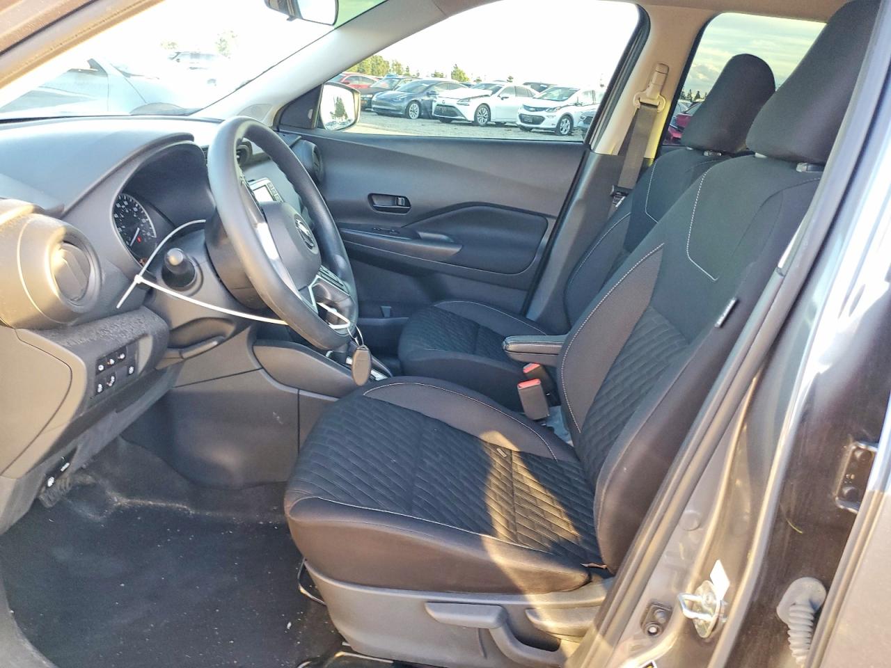 2021 NISSAN KICKS S photo 7