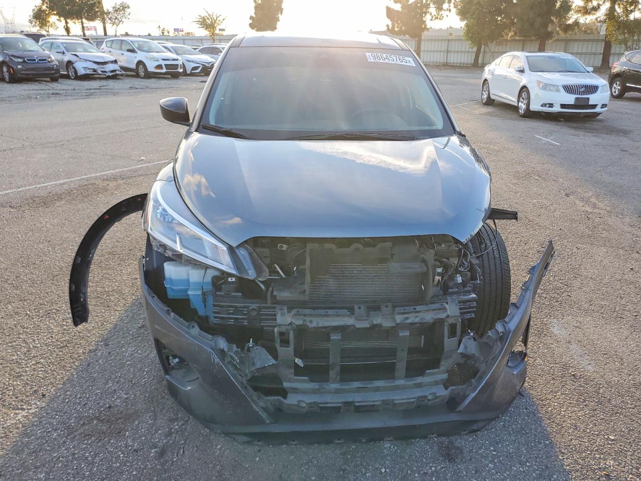 2021 NISSAN KICKS S photo 5