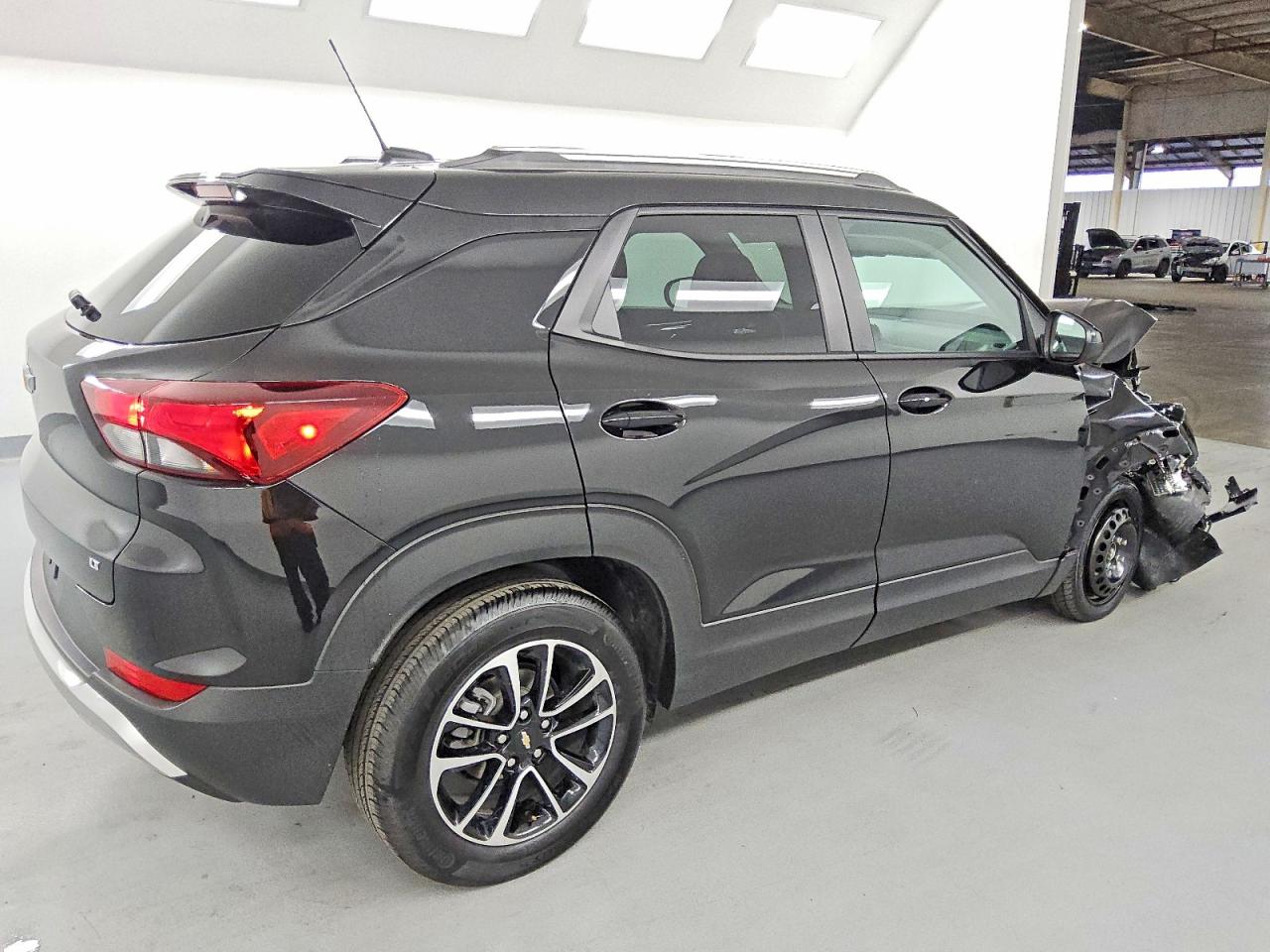 2025 CHEVROLET TRAILBLAZER LT photo 3