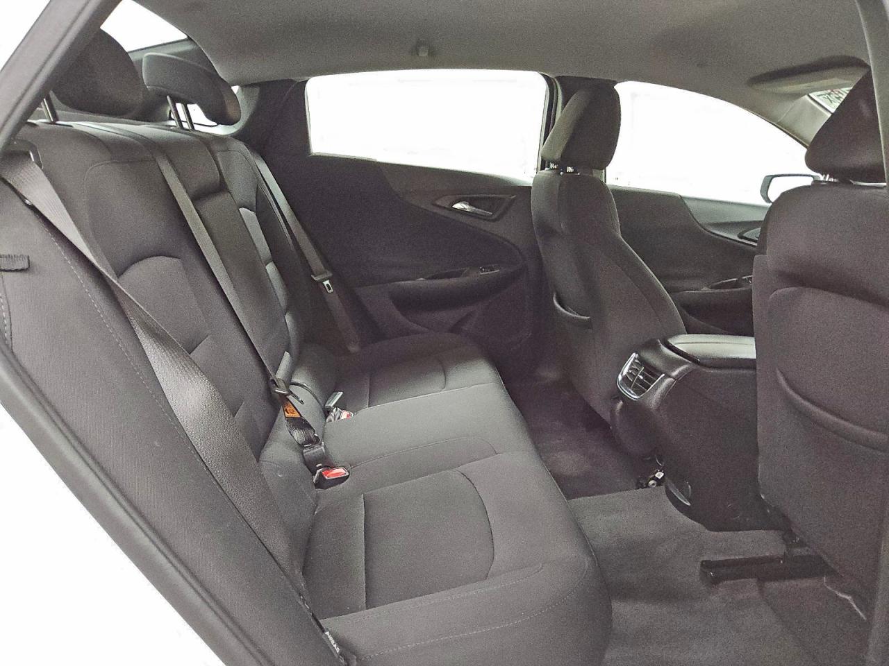 2022 CHEVROLET MALIBU LT photo 10