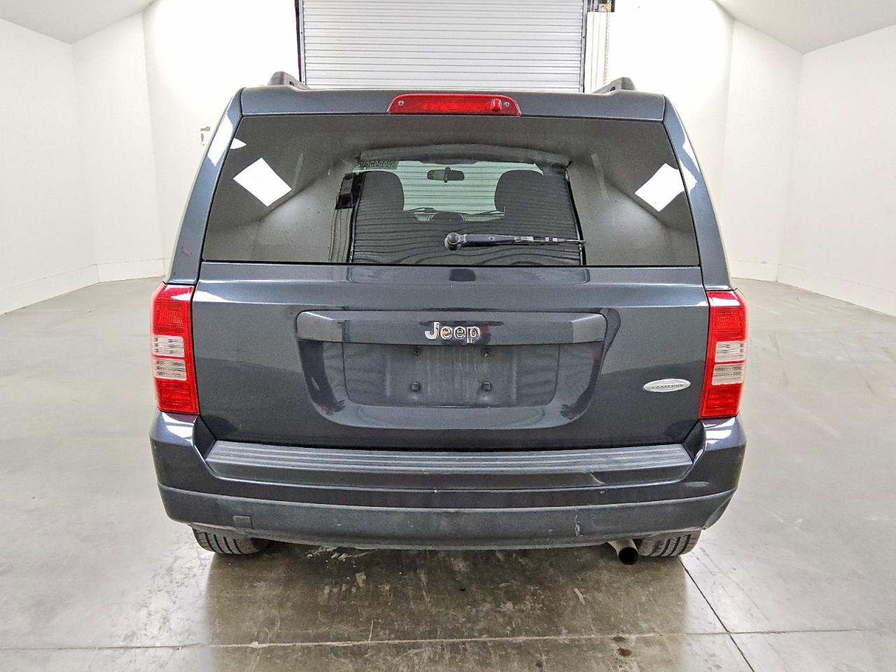 2015 JEEP PATRIOT LATITUDE photo 6