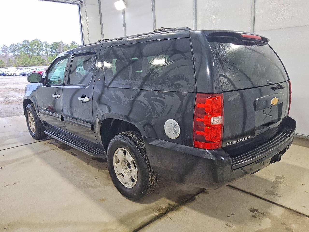 2012 CHEVROLET SUBURBAN C1500 LT photo 2
