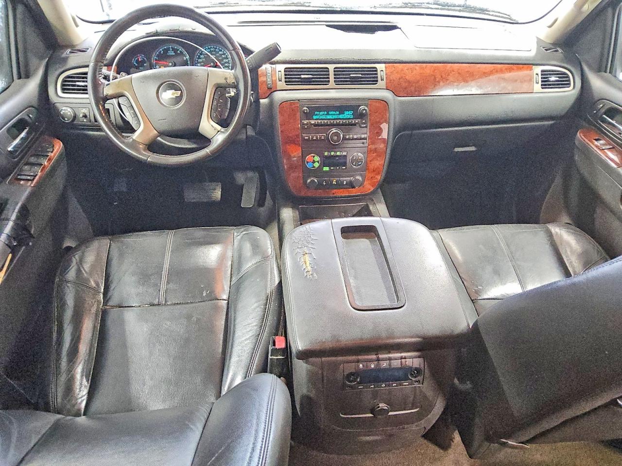 2012 CHEVROLET SUBURBAN C1500 LT photo 8