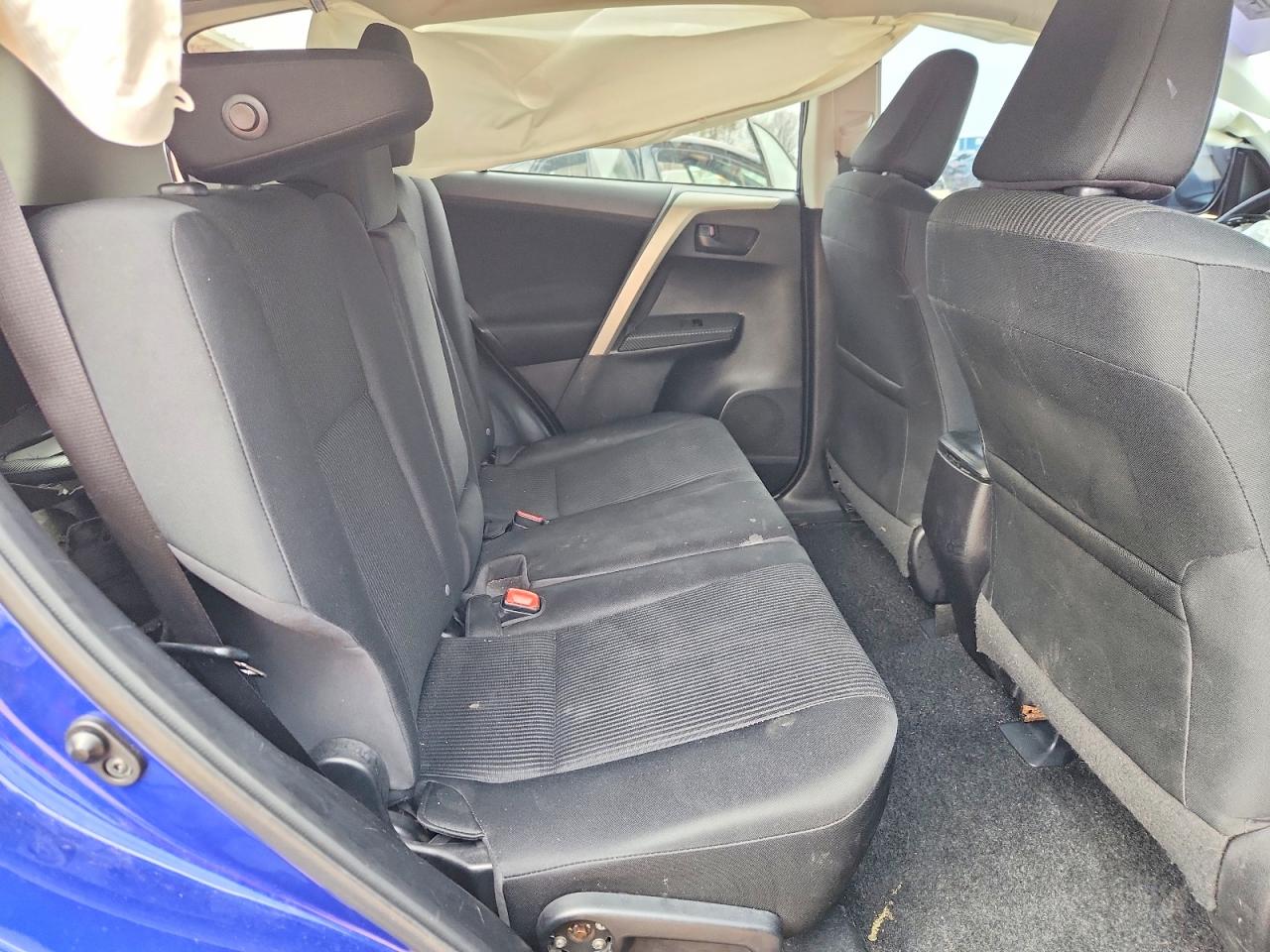 2014 TOYOTA RAV4 LE photo 11