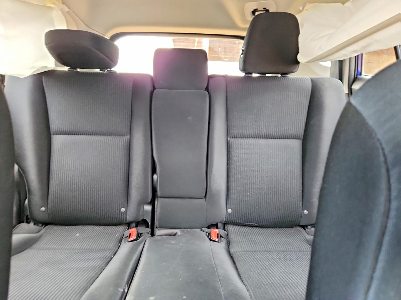 2014 TOYOTA RAV4 LE photo 10