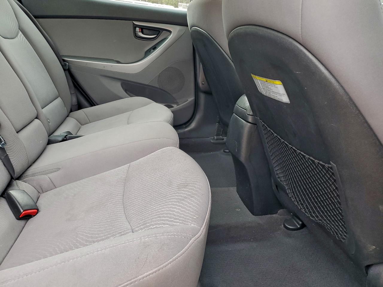 2015 HYUNDAI ELANTRA SE photo 10
