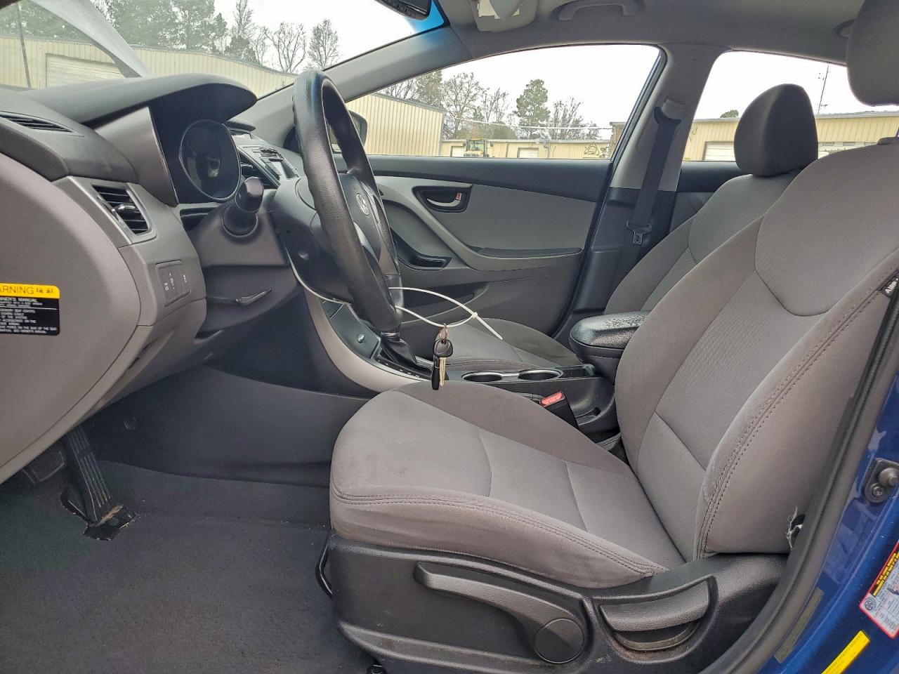 2015 HYUNDAI ELANTRA SE photo 7