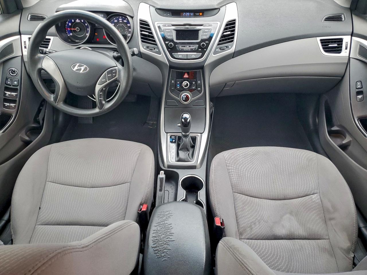 2015 HYUNDAI ELANTRA SE photo 8