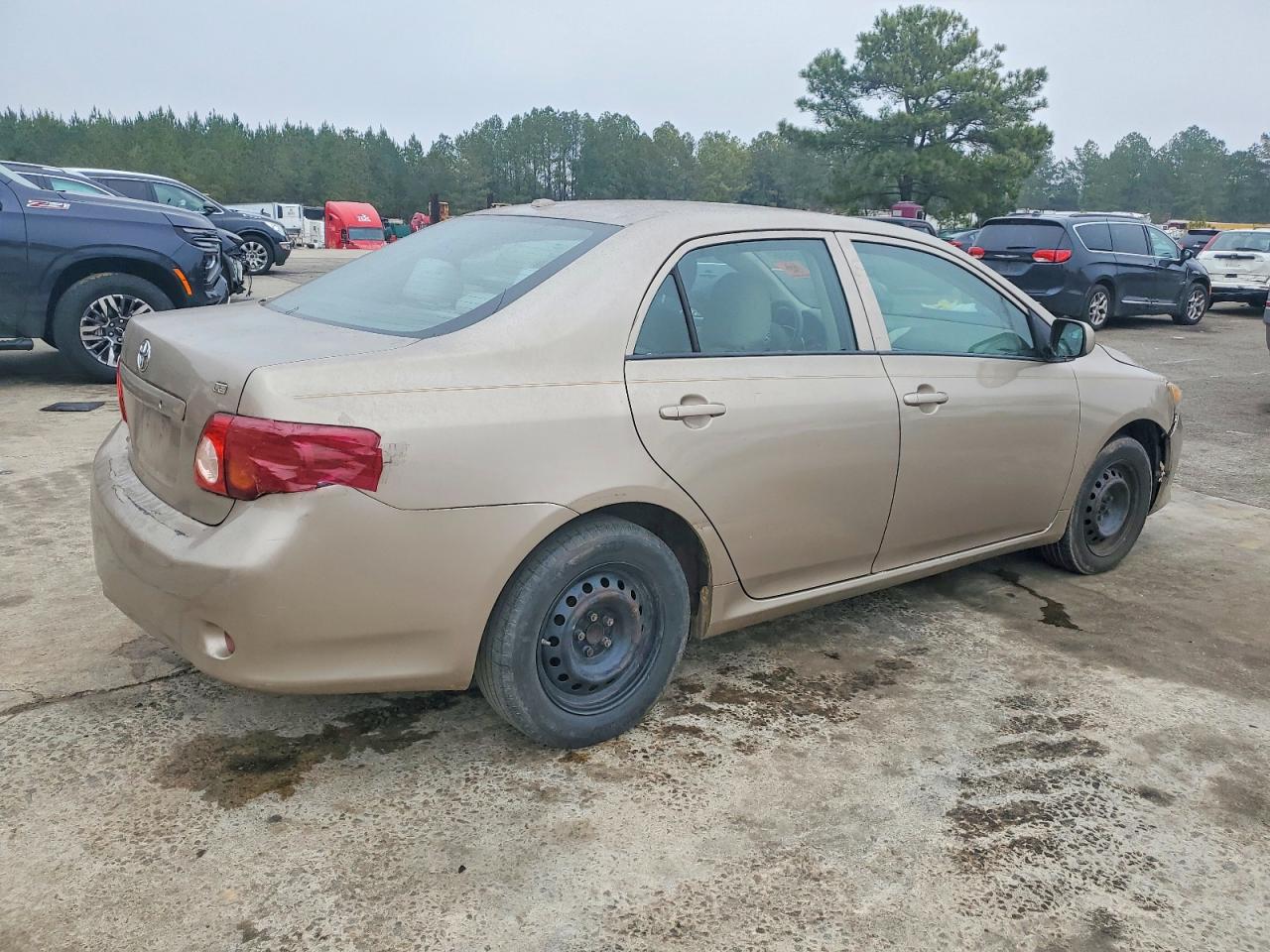 2010 TOYOTA COROLLA BASE photo 3