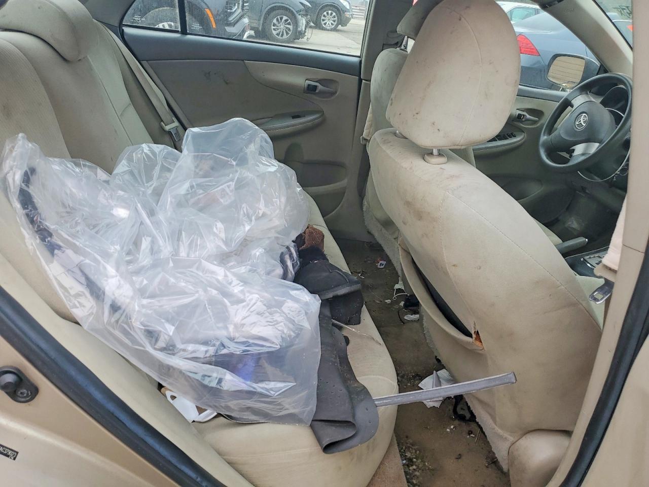2010 TOYOTA COROLLA BASE photo 10