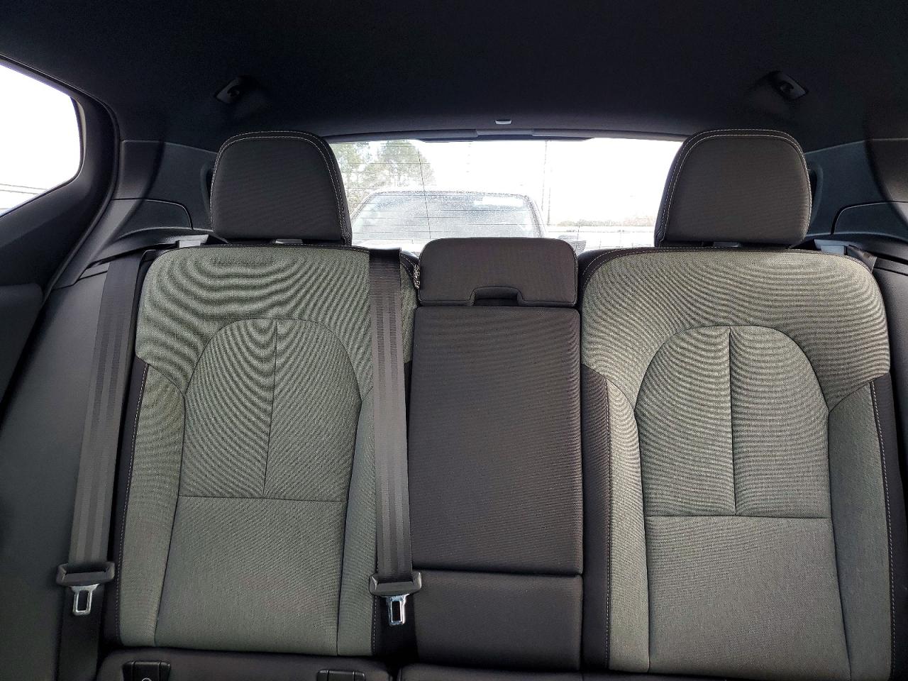 2023 VOLVO XC40 CORE photo 10