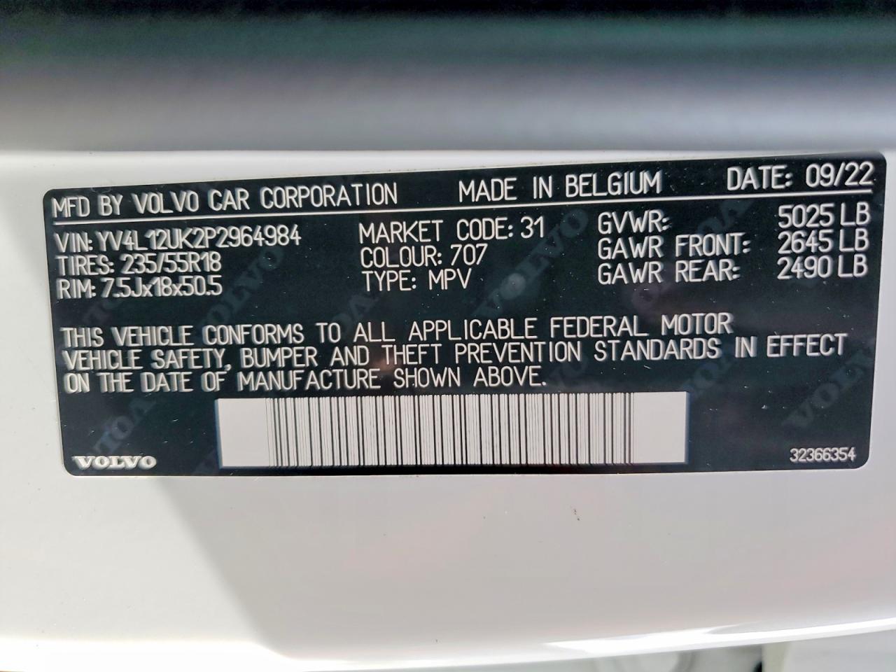2023 VOLVO XC40 CORE photo 13
