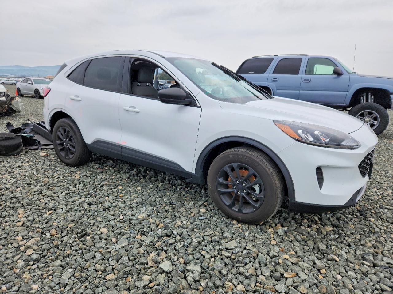 2022 FORD ESCAPE SE photo 4