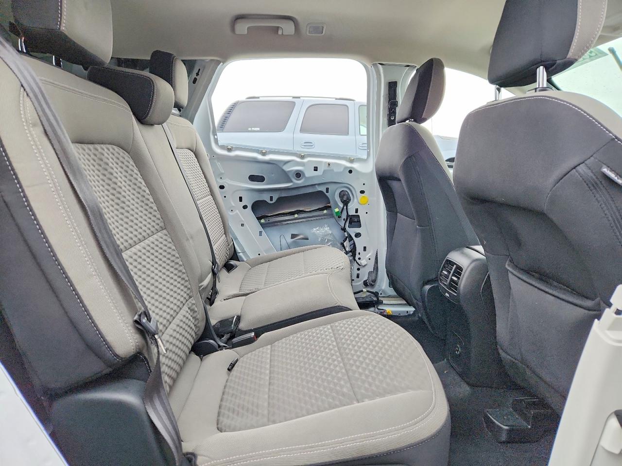 2022 FORD ESCAPE SE photo 11