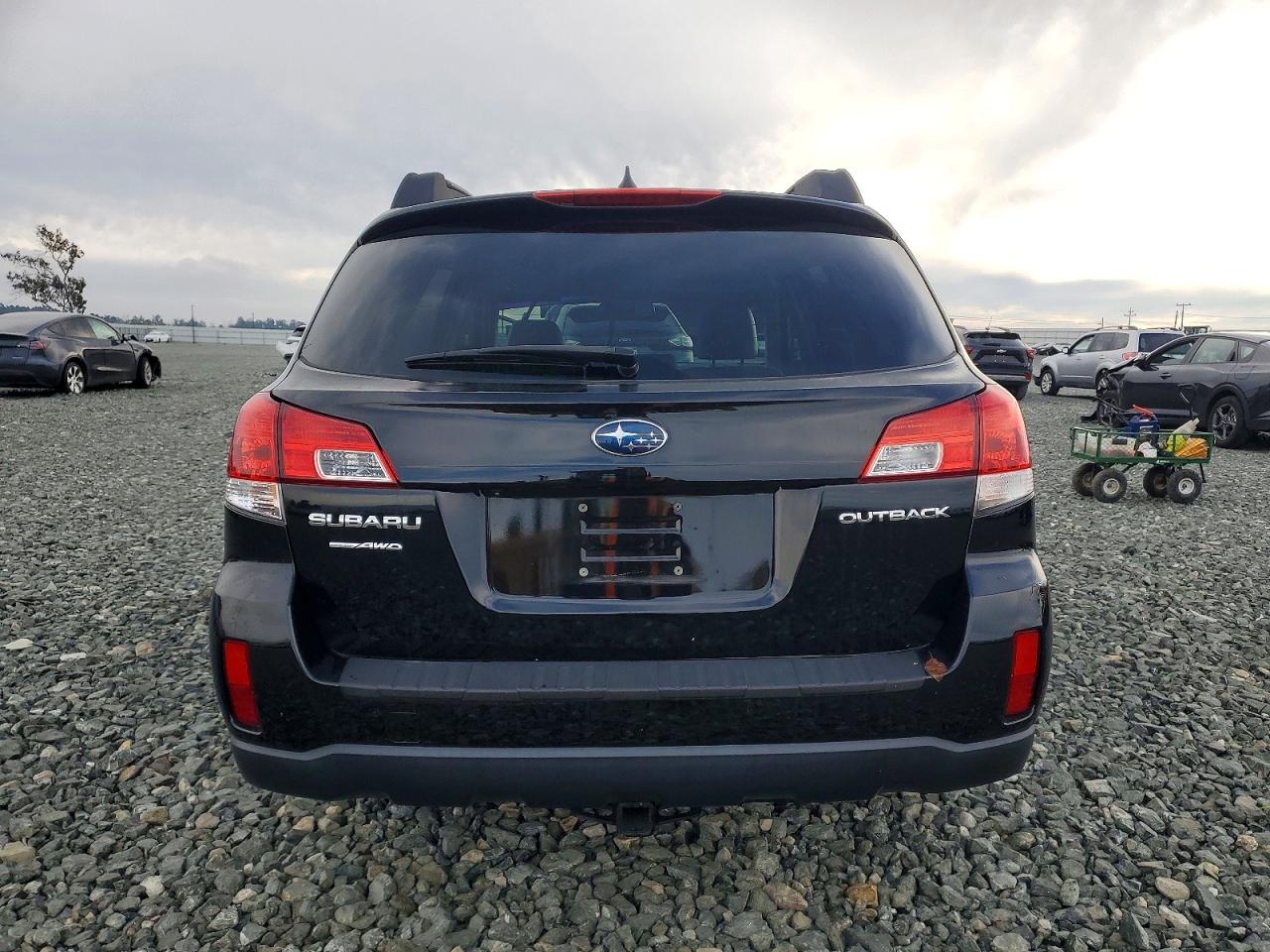 2012 SUBARU OUTBACK 2.5I LIMITED photo 6