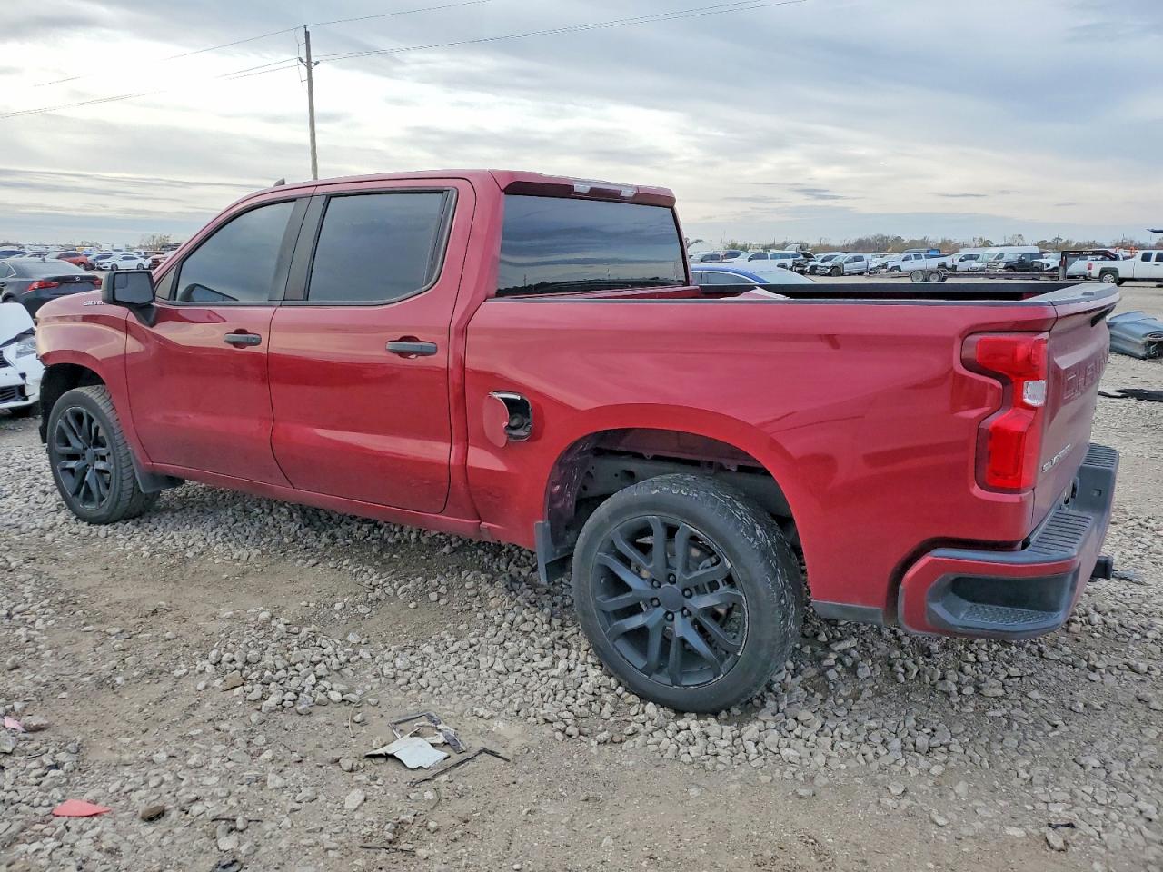 2020 CHEVROLET SILVERADO C1500 CUSTOM photo 2